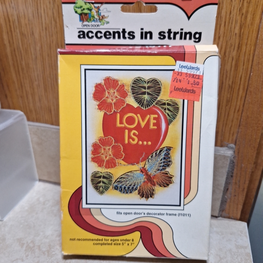 Open Door Vintage Accents In String Art Kit Love Is...1980 Complete Kit 5x7